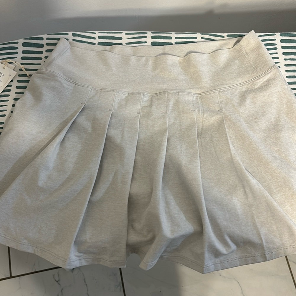 Vuori halo performance skirt